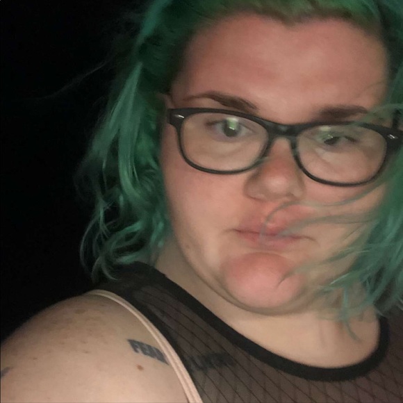 Meet your Posher, Ceara - Picture 2 of 8